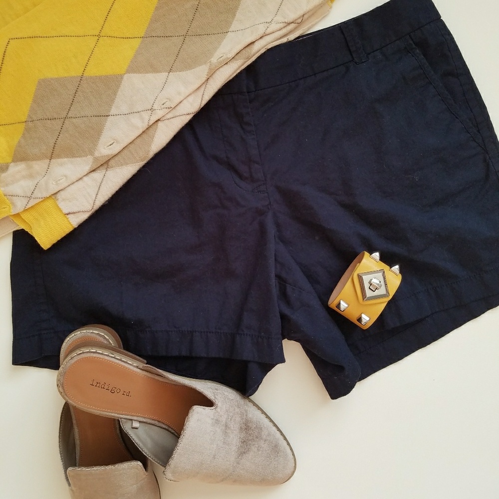 🌺 J. Crew chino shorts